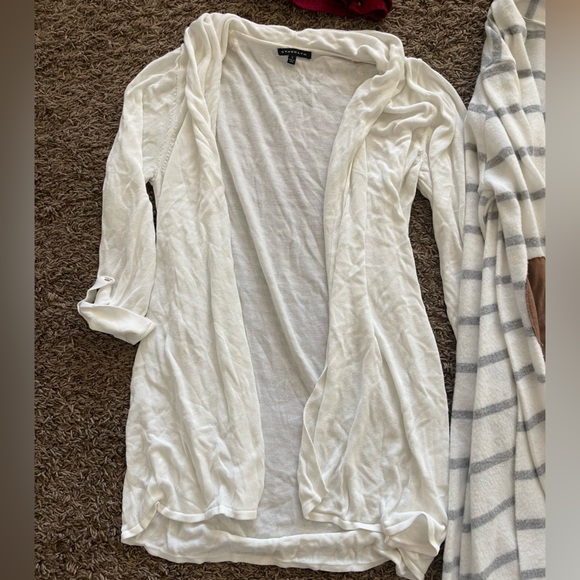 Women’s Cardigan Bundle (7) Size Medium and Size Large - Picture 5 of 12